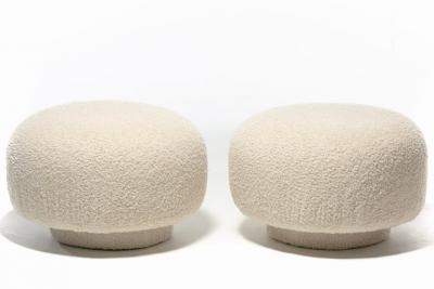 Mushroom Swivel Top Post Modern Style Ottoman Pouf in Ivory White Boucl 
