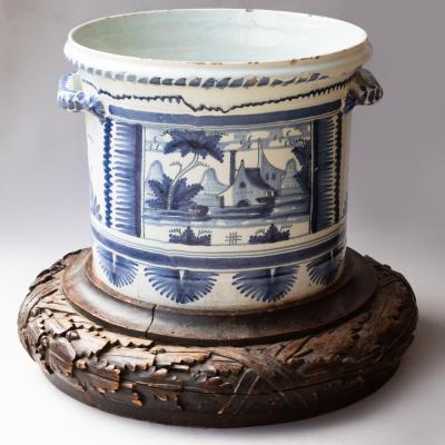 NEVERS 18TH CENTURY FA ENCE POT ORANGER