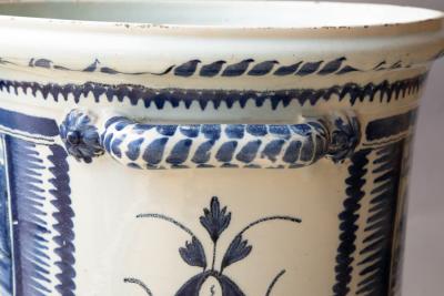 NEVERS 18TH CENTURY FA ENCE POT ORANGER