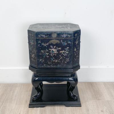 Nagasaki Shell Inlaid Lacquer Box on Later Stand Japan