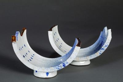 Nakashima Katsunori Pair of Japanese Blue and White Abstract Form Dishes by Nakashima Katsunori