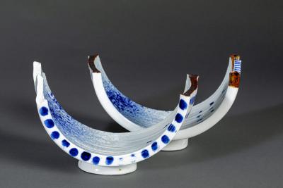 Nakashima Katsunori Pair of Japanese Blue and White Abstract Form Dishes by Nakashima Katsunori