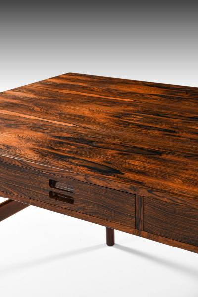 Nanna Ditzel Freestanding Desk with 4 Drawers in Rosewood by Nanna Ditzel 1955