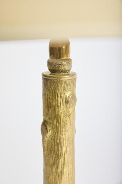 Naturalistic Table Lamp