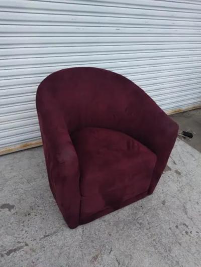 Natuzzi Salotti Natuzzi Italian Upholstered Barrel Back Swivel chair