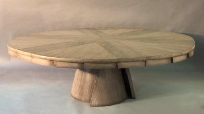 Nautilus Oak Table