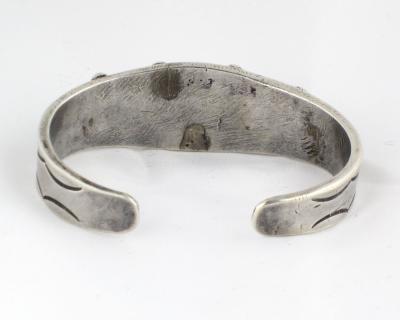Navajo bracelet in Deco style