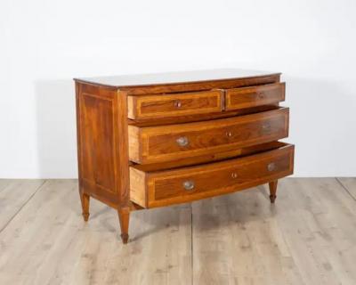 Neapolitan Chest of Drawers in Walnut with Plum Wood Inlay Italy 19th Century