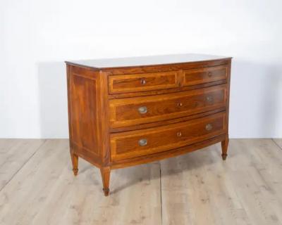 Neapolitan Chest of Drawers in Walnut with Plum Wood Inlay Italy 19th Century