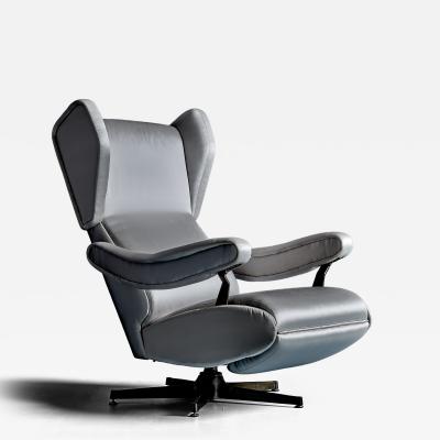 Nello Pini Newly Upholstered Oscar Reclining chair by Nello Pini for Novarredo