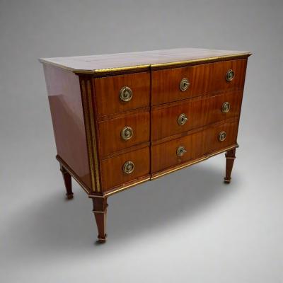 Neoclassical Mahogany Chest Of Drawers Germany circa 1800