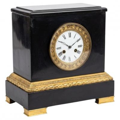 Neoclassical Mantel Clock with Gilt Bronze Accents