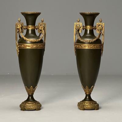 Neoclassical Pair of Large Urns Gilt Bronze Green Painted Metal 1970s