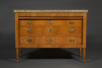 Neoclassical proportioned Lego di Cillegio and gilt wood mounted commodes