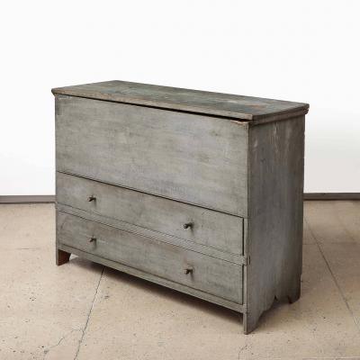 New England Lit Top Chest