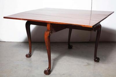 New England Mahogany Drop Leaf Table