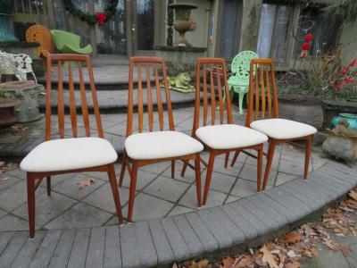 Niels Koefoed Lovely Set of Four Teak Eva Dining Room Chairs by Niels Koefoed 1960s