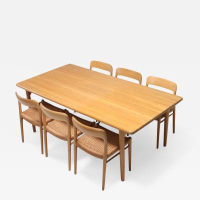 Niels Otto M ller Scandinavian Modern Dining Set in Oak by N 0 M ller for J L Moller 1970s