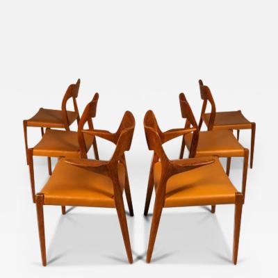 Niels Otto M ller Set of Six 6 Bespoke M ller Model 71 Dining Chairs in Solid Teak Leather