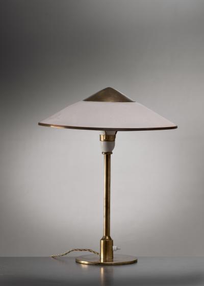 Niels Rasmussen Thykier Niels Rasmussen Thykier table lamp for Fog and M rup