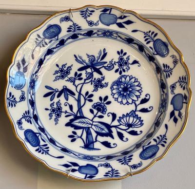Nine Blue Onion Meissen Show or Wall Plates