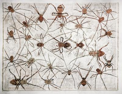 No mi Kiss SPIDERS tapestry artpiece