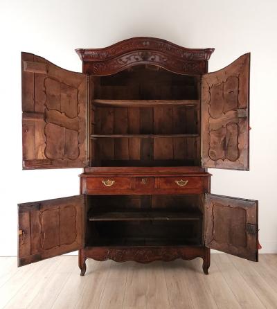 Normandy Walnut Buffet Deux Corps France circa 1780
