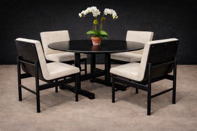 Novo Rumo Extendable Table with Ebony Finish Novo Rumo 1960s