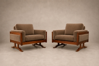 Novo Rumo Pair of Armchairs in Cavi na and Mushroom Taupe Mohair Novo Rumo