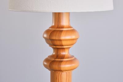 Nybro Armaturfabrik Nybro Armaturfabric Tall Floor Lamp in Solid Pine Wood Sweden 1960s