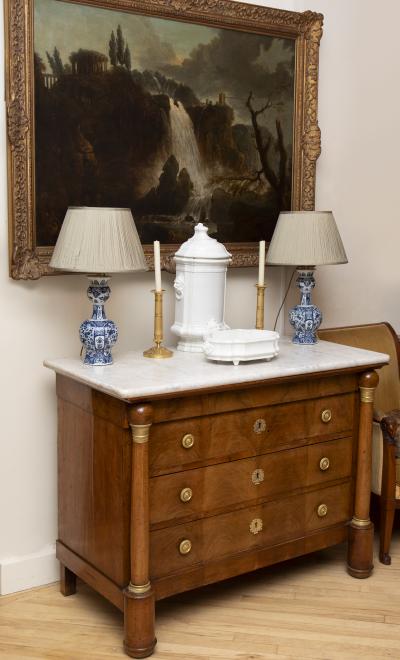 OCTAGONAL DUTCH DELFT BLUE AND WHITE WAISTED BOTTLE VASES CONVERTED TO LAMPS