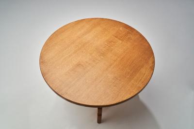 Oak Coffee Table with Sculptural Legs by Danish Cabinetmaker Denmark 1950s