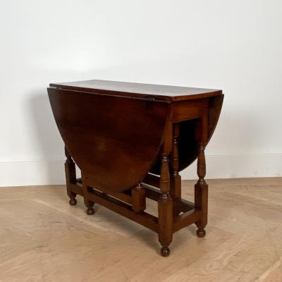 Oak Drop Leaf Table England Circa 19th Century