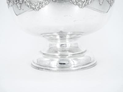 Old EnglishSilver Plate Centerpiece Bowl Punch Bowl
