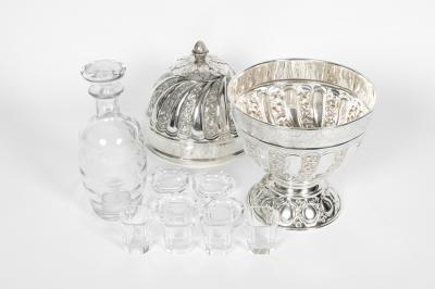 Old Sheffield Silver Plated Egg Shape Liquor Cave