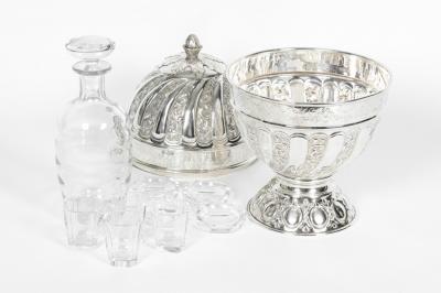 Old Sheffield Silver Plated Egg Shape Liquor Cave