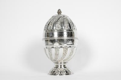 Old Sheffield Silver Plated Egg Shape Liquor Cave