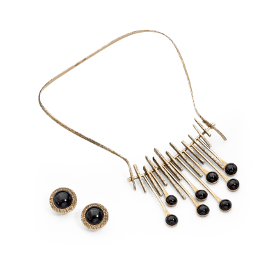 Ole Bent Peteren Ole Bent Peteren Gold Star Sapphire Necklace and Earring Suite