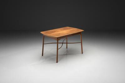 Ole Wanscher Model 1762 Coffee Table by Ole Wanscher for Fritz Hansen Denmark 1940s
