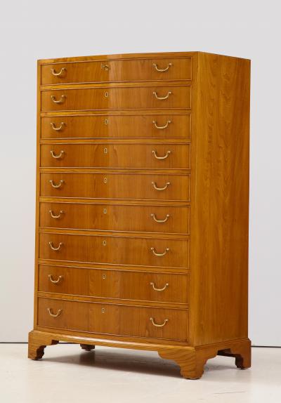 Ole Wanscher Ole Wanscher Elm Wood Tall Bow Front Chest Of Drawers Circa 1950s