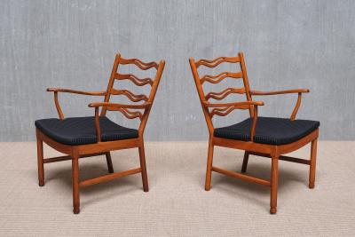Ole Wanscher Pair of Ole Wanscher Armchairs Model 1755 Fritz Hansen Denmark 1940s