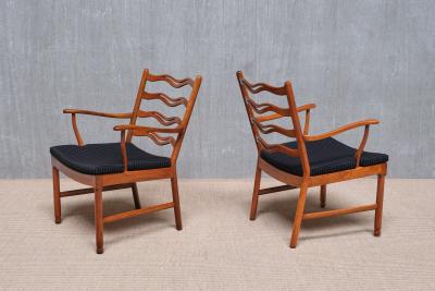 Ole Wanscher Pair of Ole Wanscher Armchairs Model 1755 Fritz Hansen Denmark 1940s