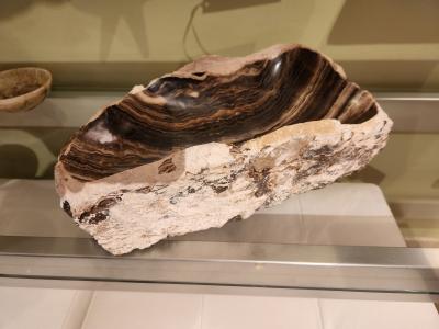 Onyx and Marble Industries Decorative Onyx Bowl or Tray