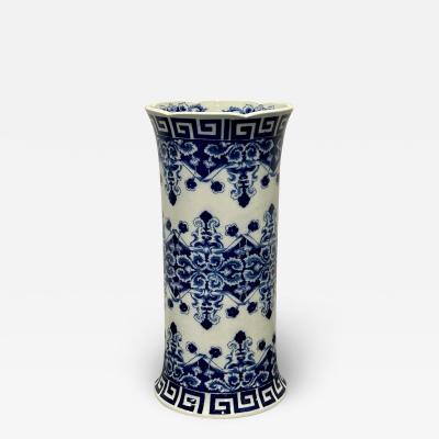 Oriental Porcelain Flow Blue White Umbrella Stand Large Vase Floral Decorated