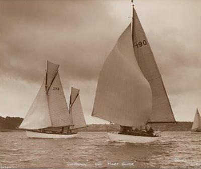 Original Beken photograph of the Gaff rigged Ketch sunshine Circa 1950