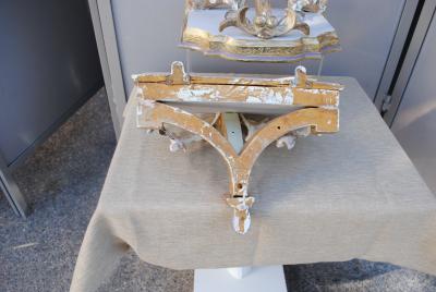 Ornate pastell wooden wall sconces brackets