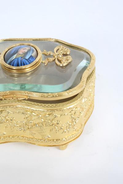 Ornately Gilt Gold Decorative Footed Vanity Box