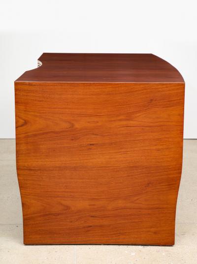 Osvaldo Borsani 7 Drawer Desk by Osvaldo Borsani for ABV