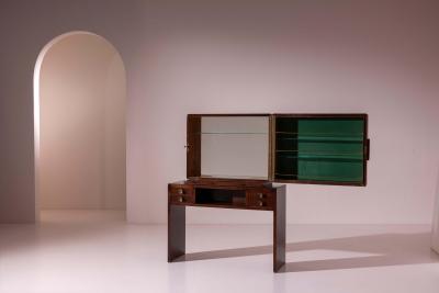 Osvaldo Borsani Bar Cabinet in Walnut and Glass attr Osvaldo Borsani 1940s