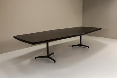 Osvaldo Borsani Boat shaped T58 Conference or Dining Table by Osvaldo Borsani for Tecno